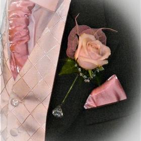 fwthumbButtonhole Pink Rose.jpg